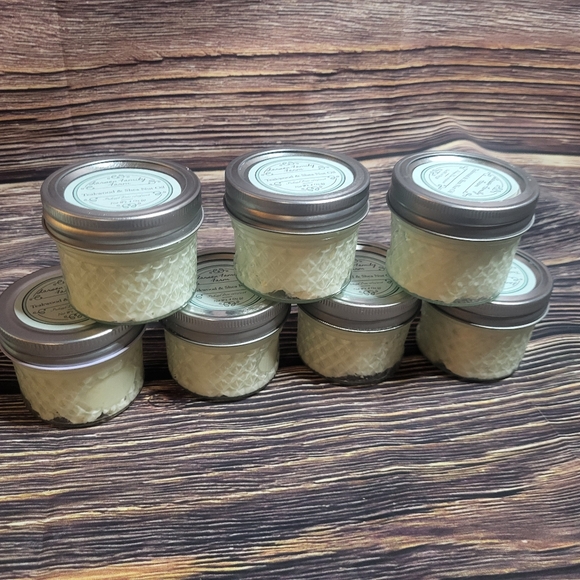 Larsen Family Farm Teakwood&Shea Nut Whipped Tallow - Picture 2 of 4